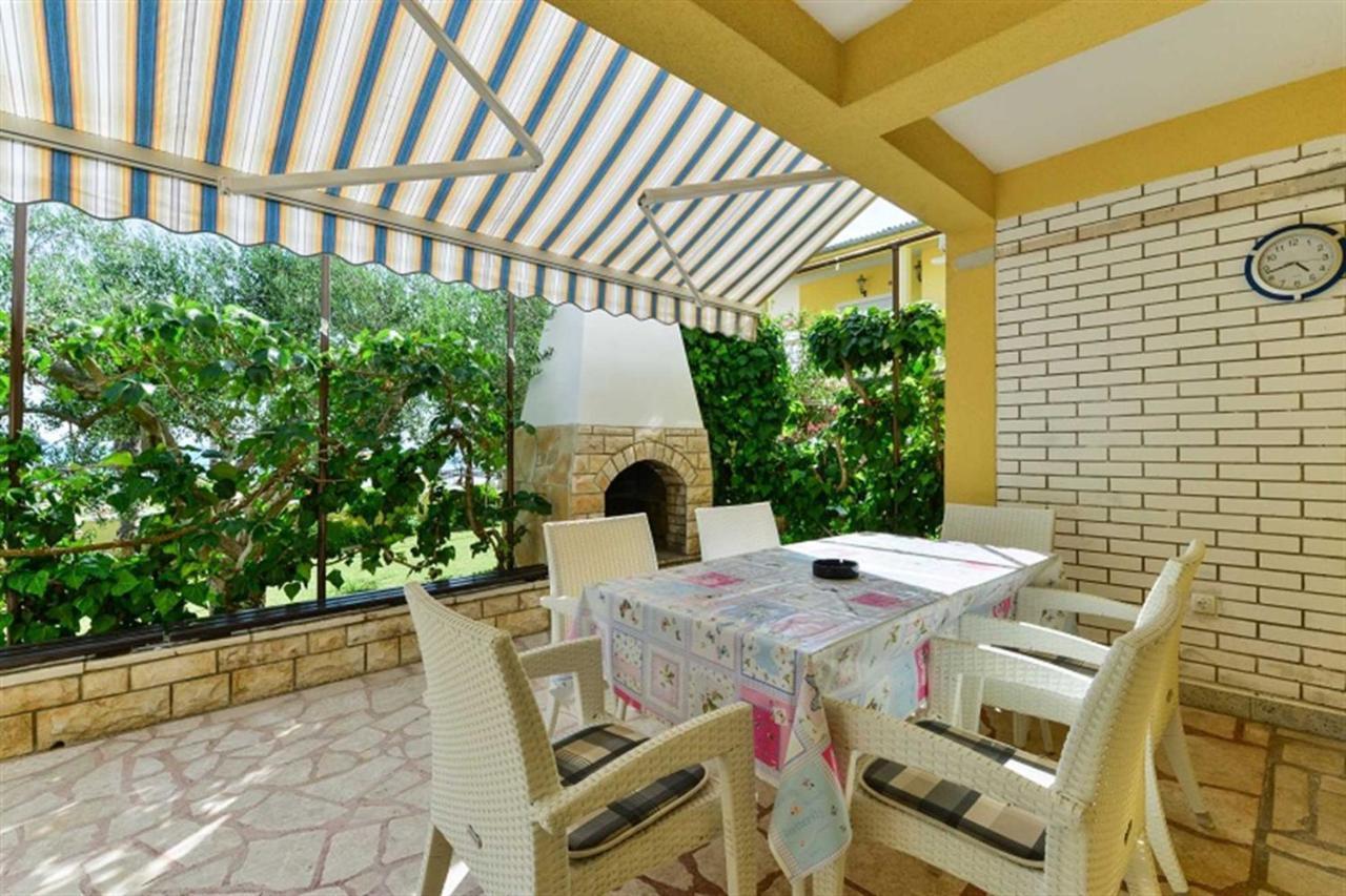 Apartment House Inga Вир Экстерьер фото